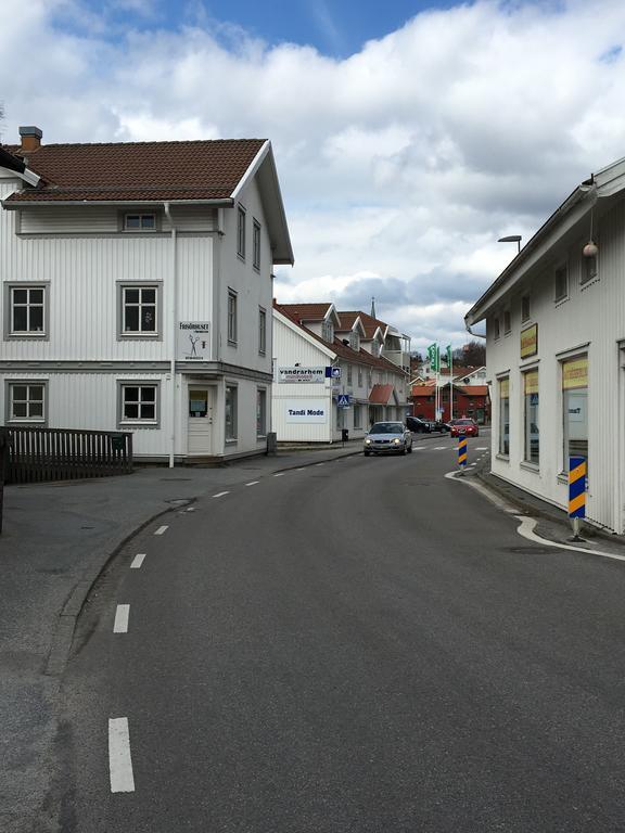 Grebbestads Vandrarhem Exterior photo
